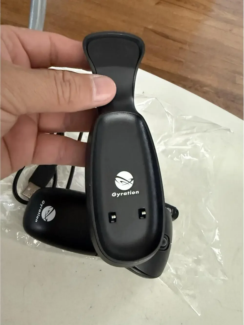 Gyration Air Mouse Go Plus With Cradle, Transceiver, and USB Charging Cable